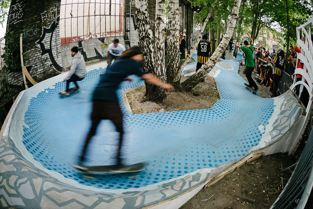 Cassiopeia Do It Yourself Berlin Skate Spot 3/5