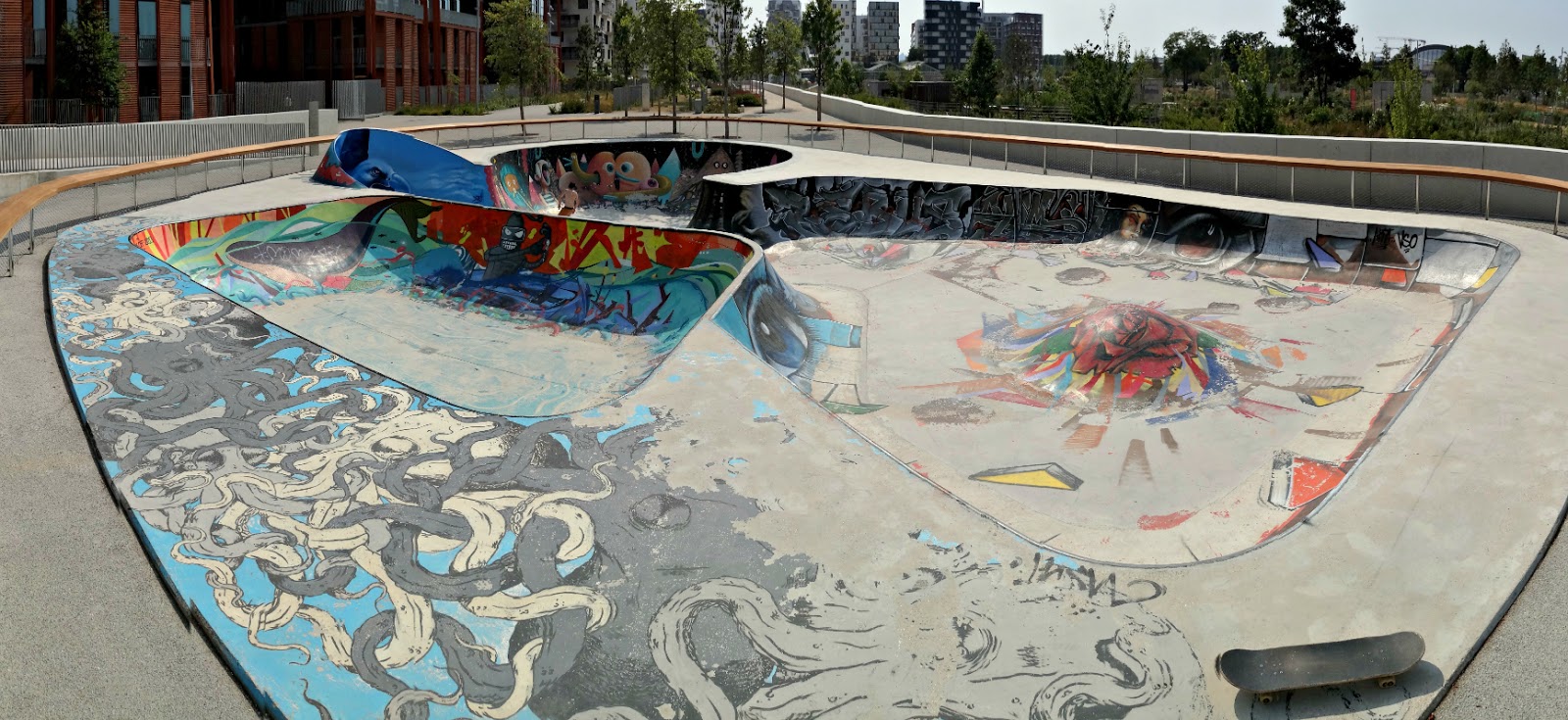 Grand Parc Bowl Saint Ouen sur Seine Skate Spot 3/5