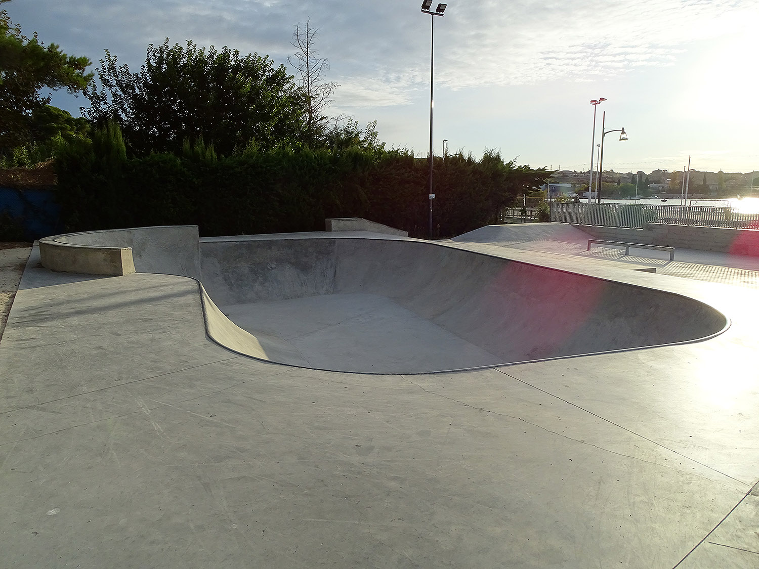 Jardin Antique Skatepark Balaruc les Bains Skate Spot 3/5