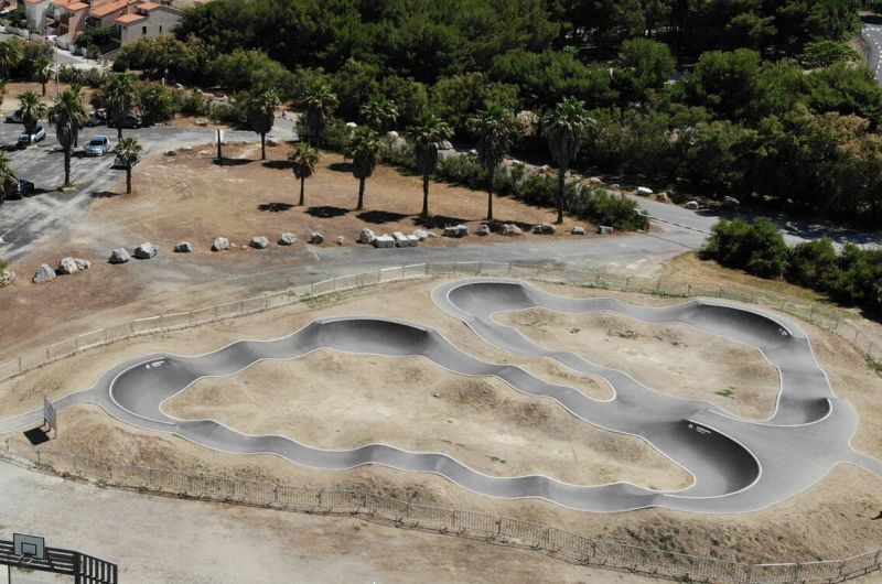 Espace Sportif Pumptrack Sainte-Marie-la-Mer Skate Spot 2/5