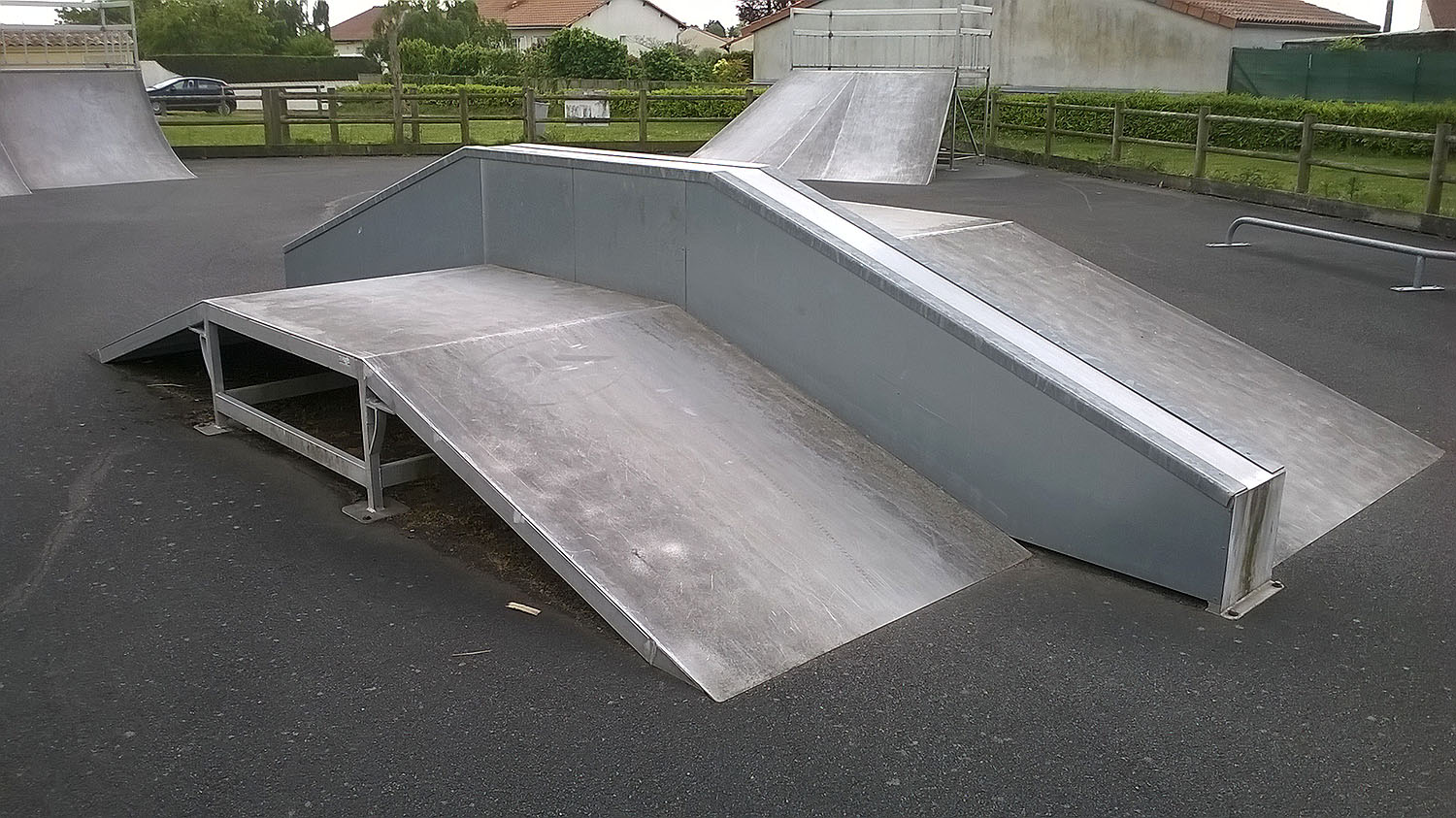 Le Longeron Skatepark Sèvremoine Skate Spot 2/5