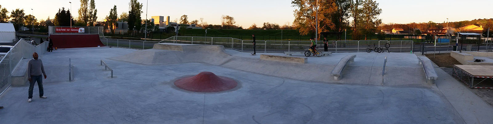 Gymnase Jules Vallès Skatepark Portet-sur-Garonne Skate Spot 3/5