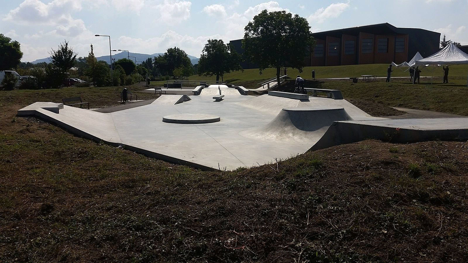 Plan d'Eau Skatepark Cournon d'Auvergne Skate Spot 3/5