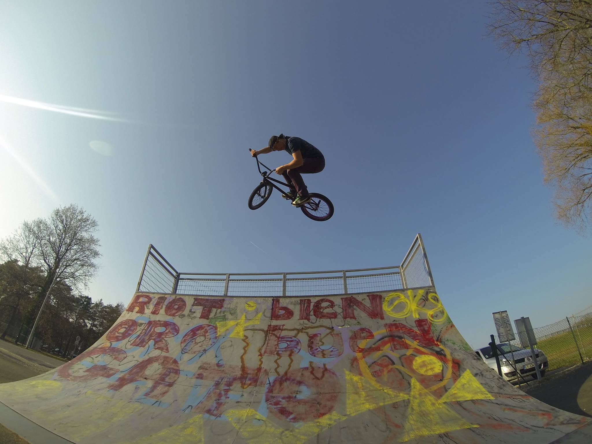 ZI Les Cousseaux Skatepark Salbris Skate Spot 2/5