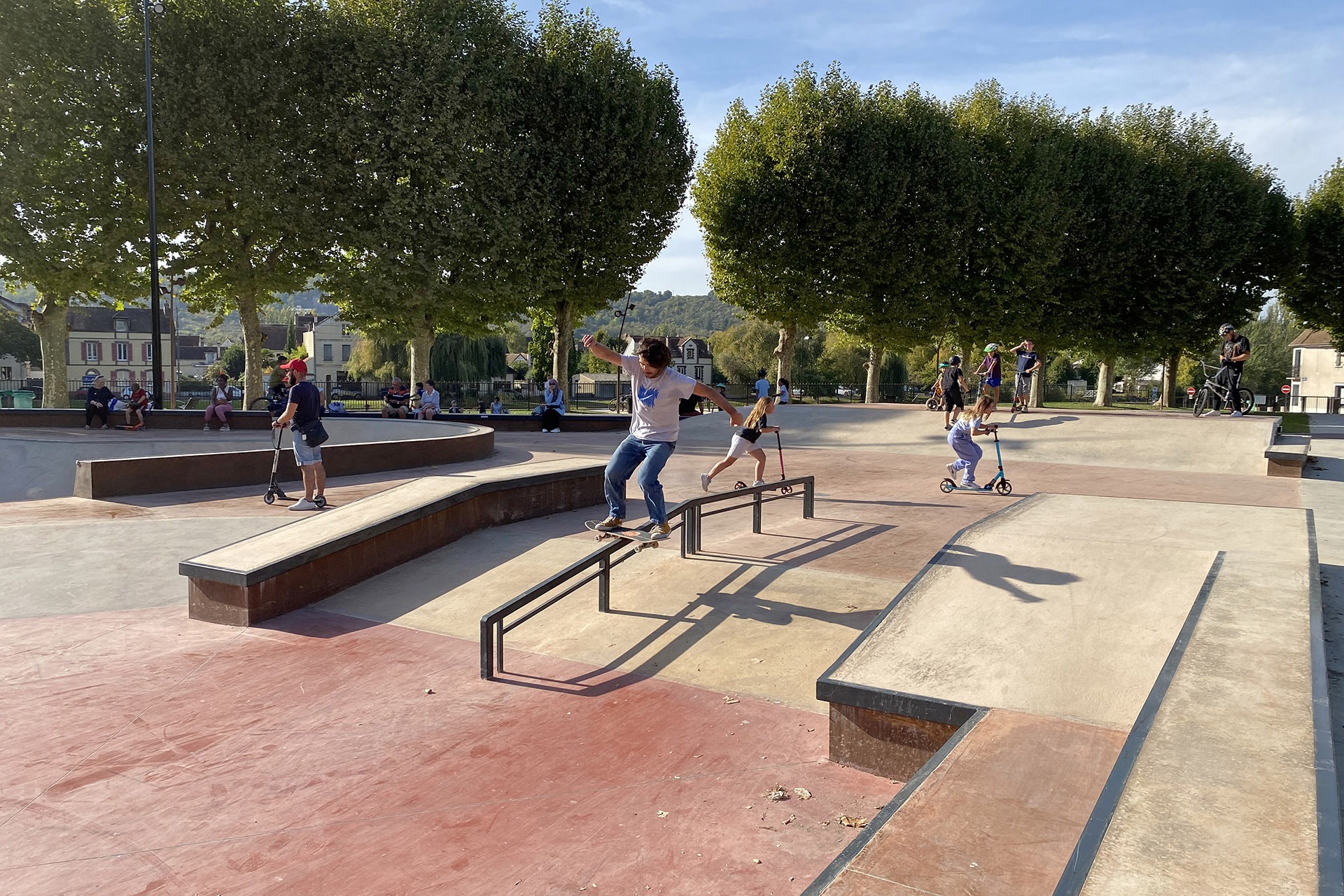 Clos le Roi Skatepark Sens Skate Spot 4/5