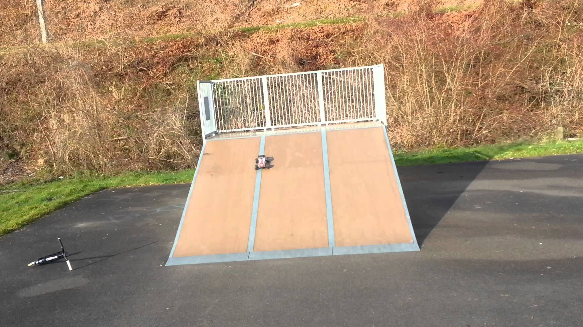 Ancienne Gare Skatepark Pierrefonds Skate Spot 2/5