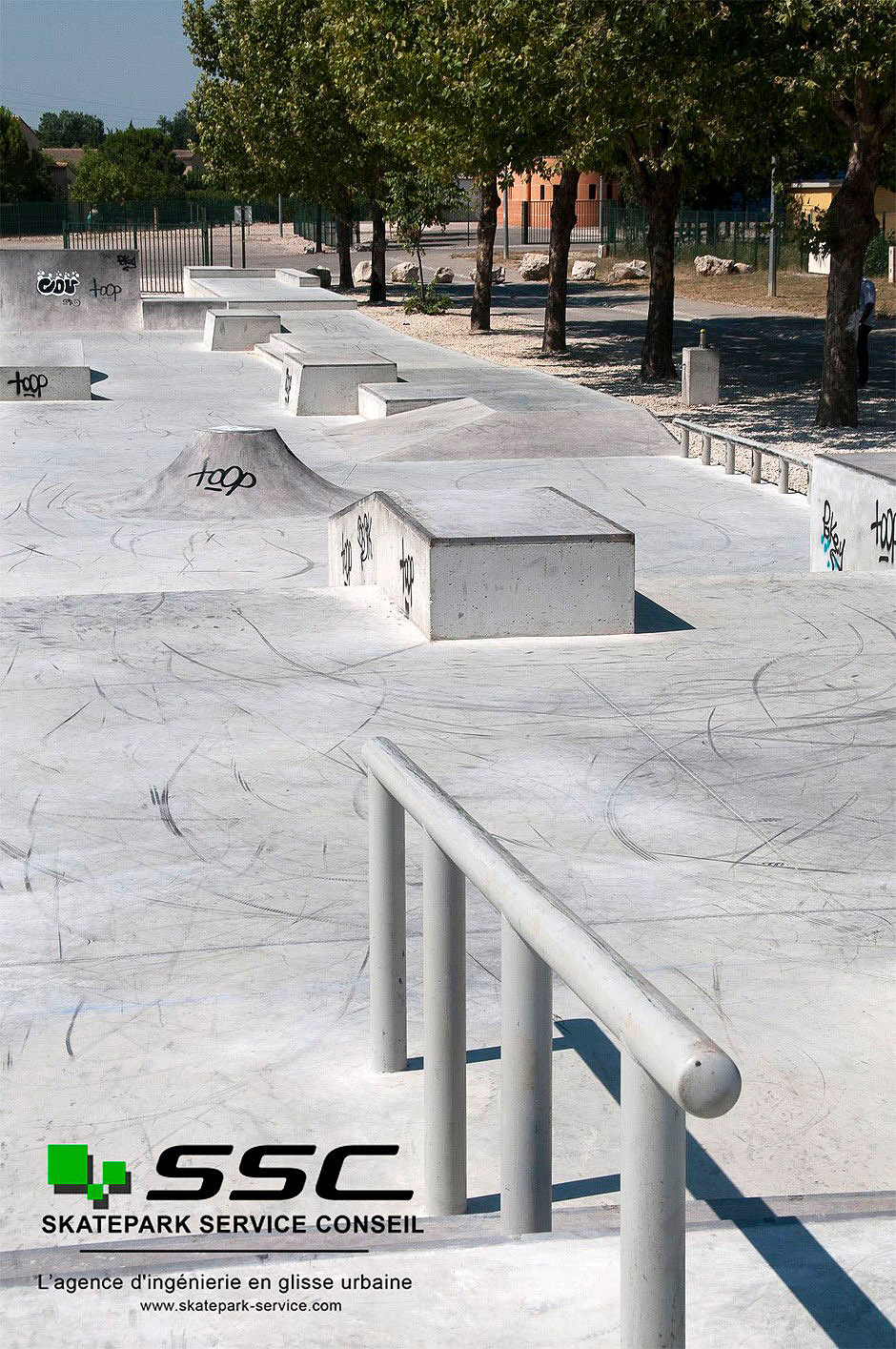Collège Vignarès Spot Street Vedène Skate Spot 3/5