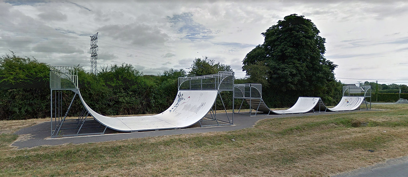Swisslog Mini Saint Amand Montrond Skate Spot 2/5