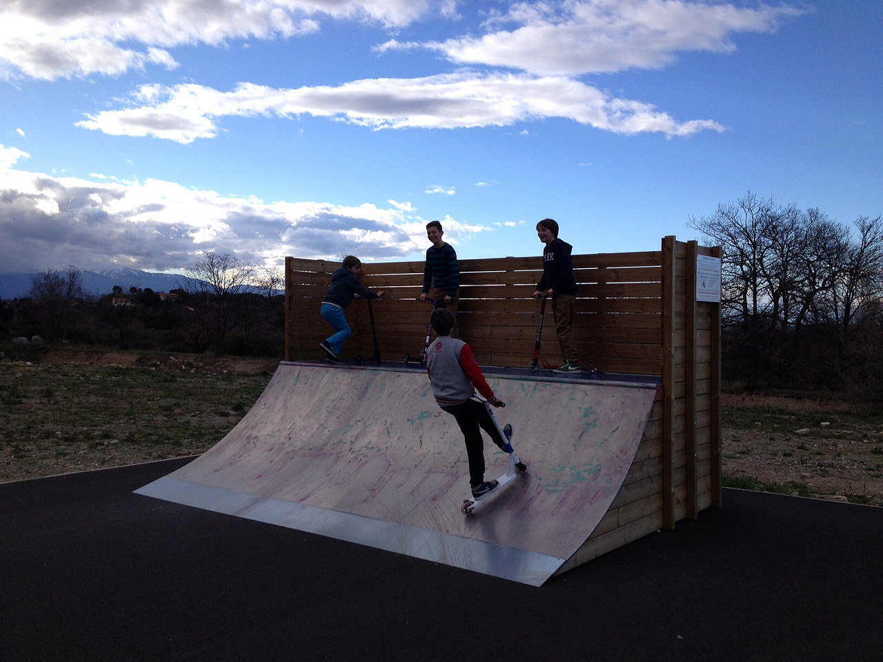 Le Cimetière Skatepark Sorède Skate Spot 2/5