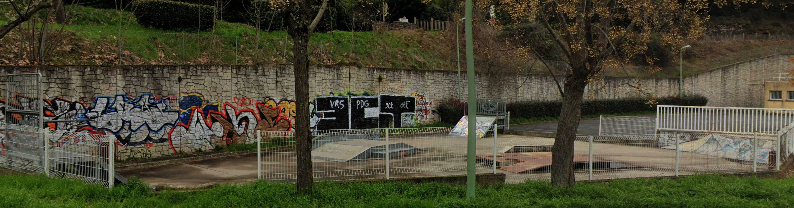 Ponderach Skatepark Saint Pons de Thomières Skate Spot 1/5