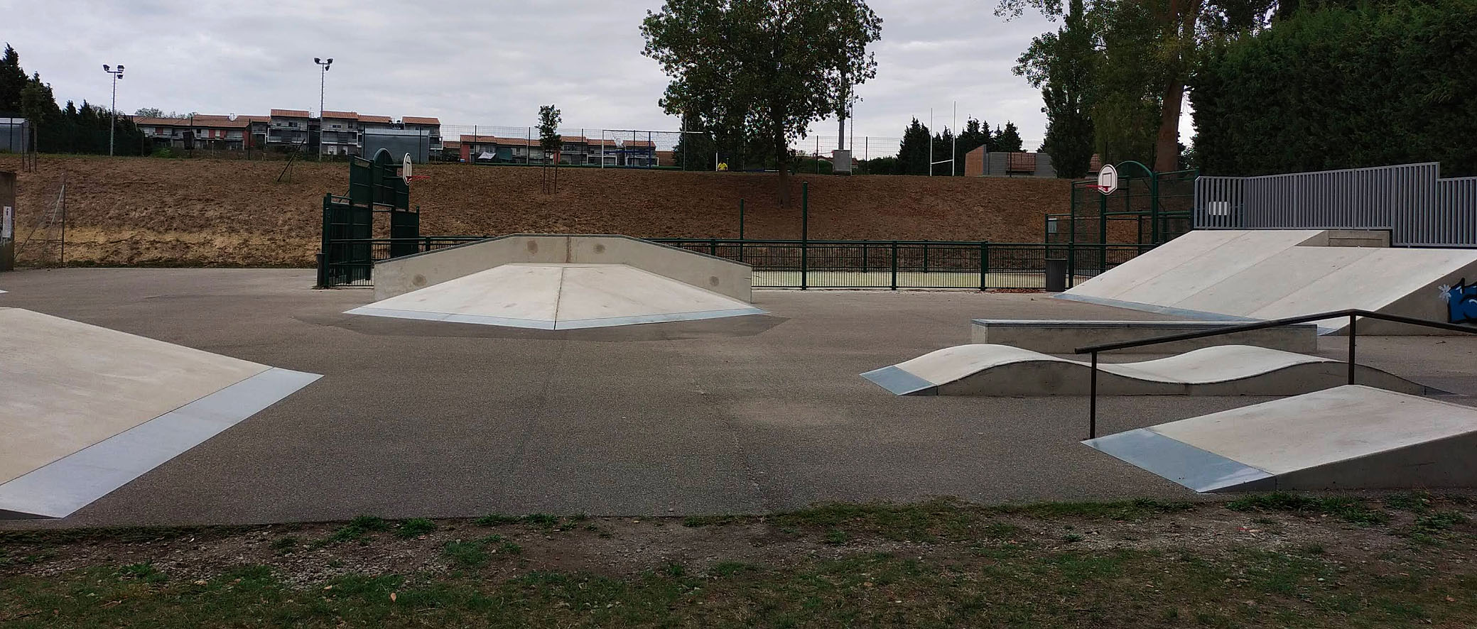 La Giraille Skatepark Castelnaudary Skate Spot 3/5
