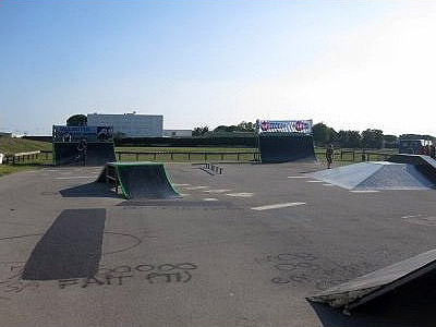 Peyrouse Skatepark Marguerittes Skate Spot 2/5