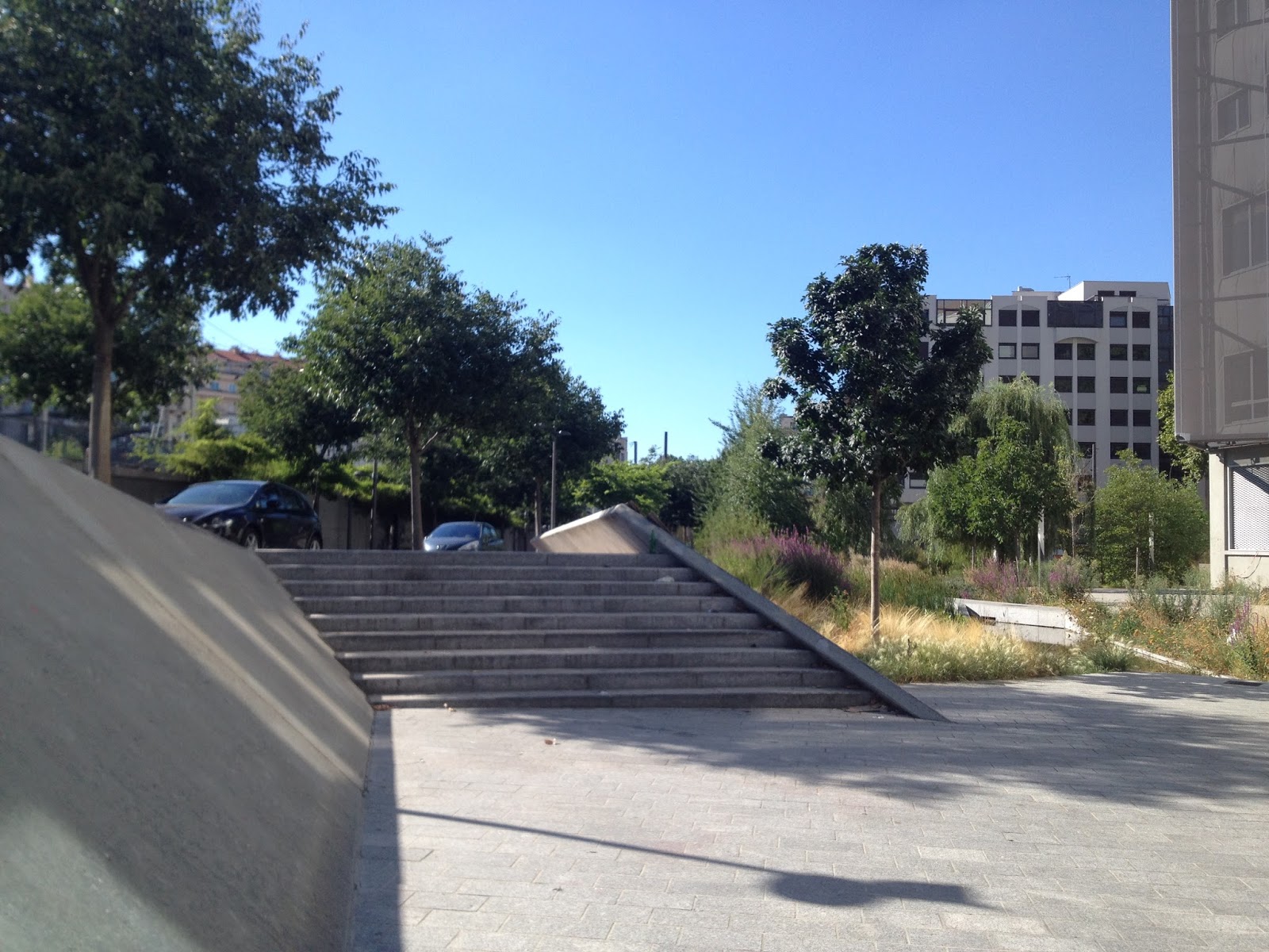 Charpennes Spot Street Lyon Skate Spot 4/5