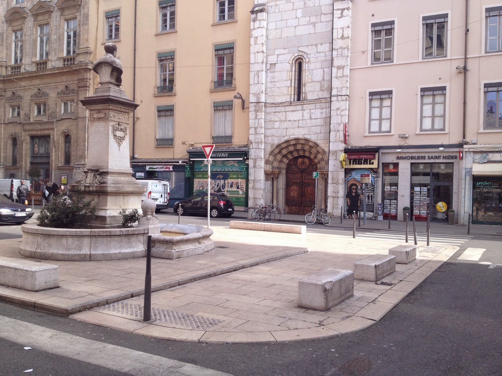 Place Meissonier Spot Street Lyon Skate Spot 3/5