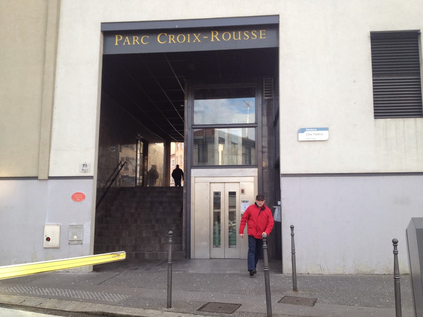 Théâtre Croix Rousse Spot Street Lyon Skate Spot 2/5
