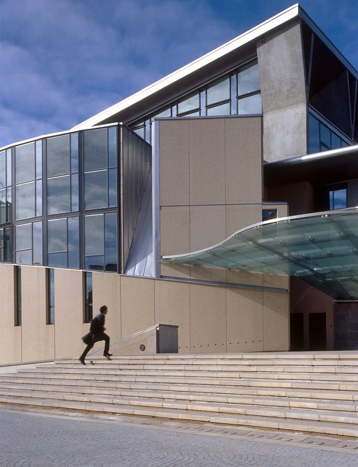 Bibliothèque Diderot Spot Street Lyon Skate Spot 2/5
