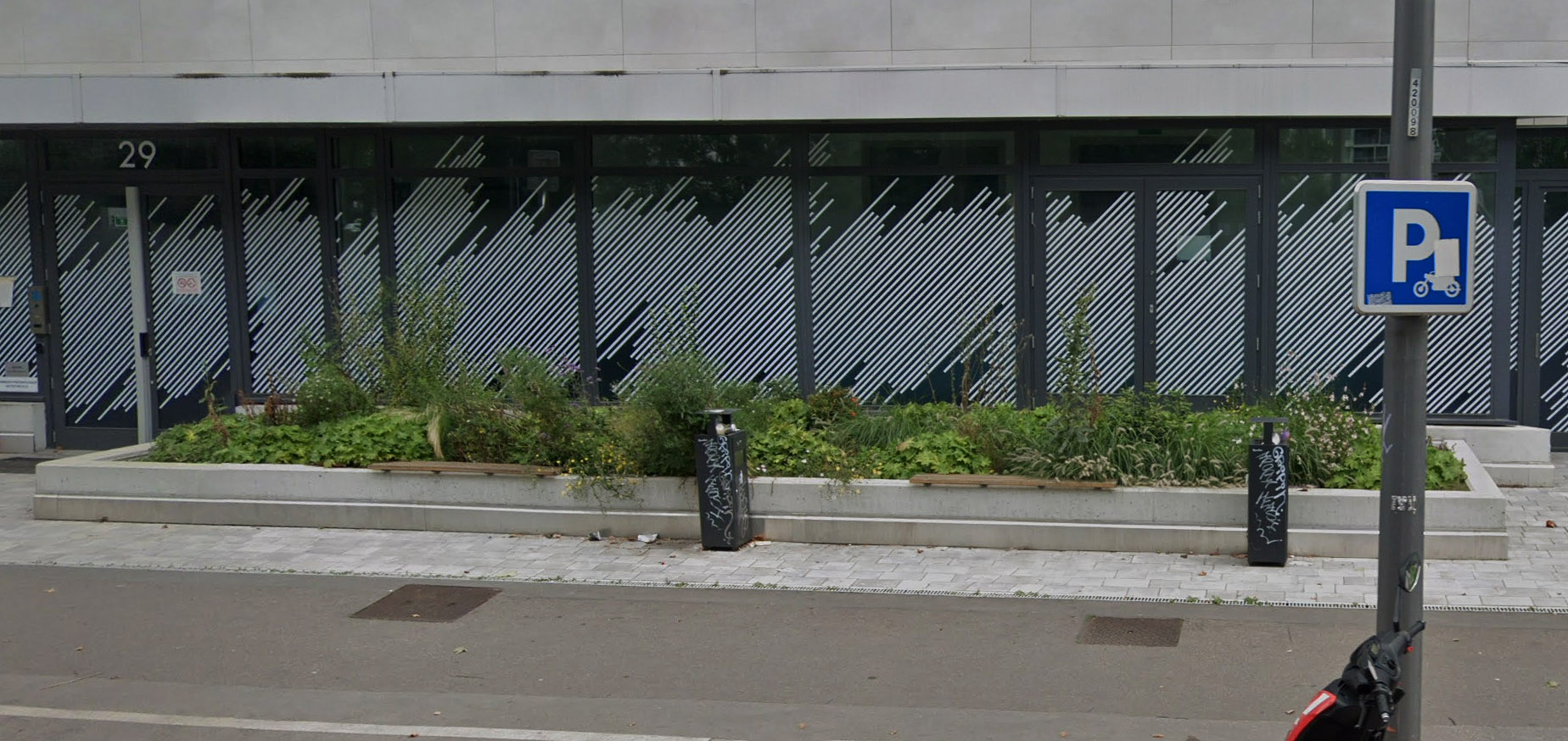 Digital Collège Spot Street Lyon Skate Spot 2/5