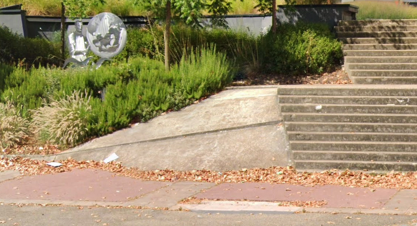 Berges du Rhône Spot Street Lyon Skate Spot 2/5