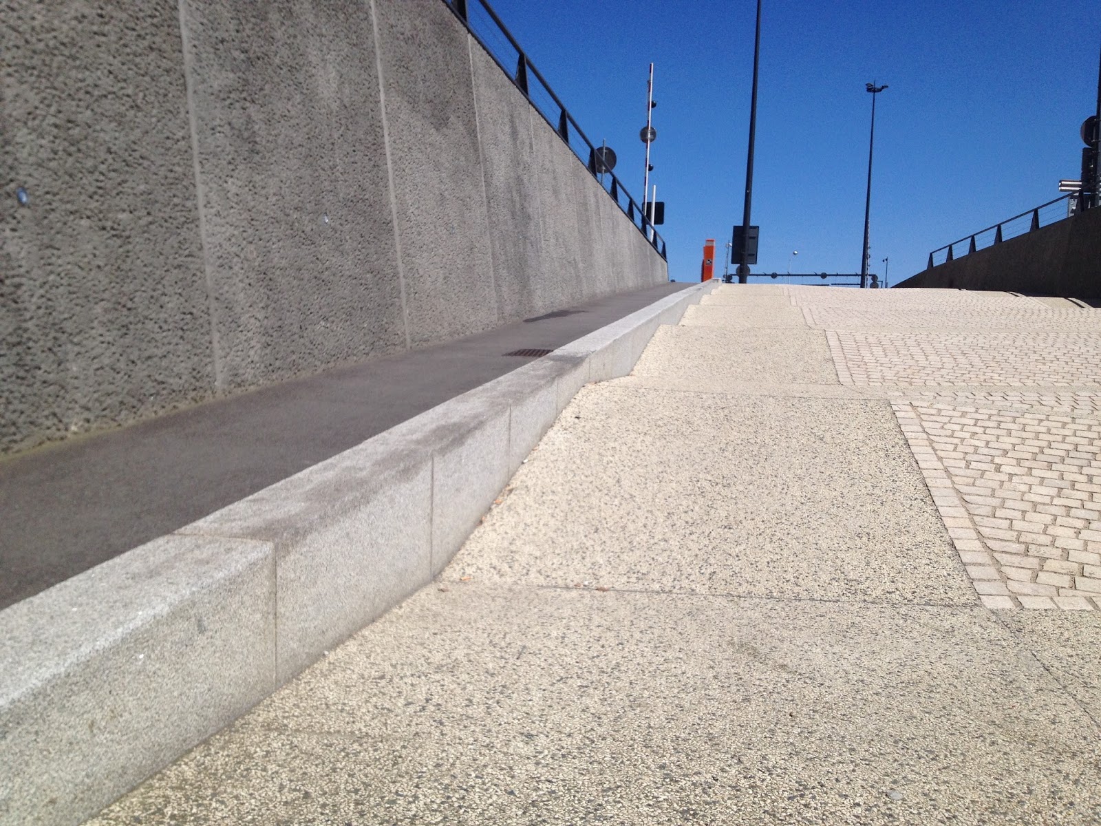 Tunnel Croix Rousse Spot Street Lyon Skate Spot 2/5