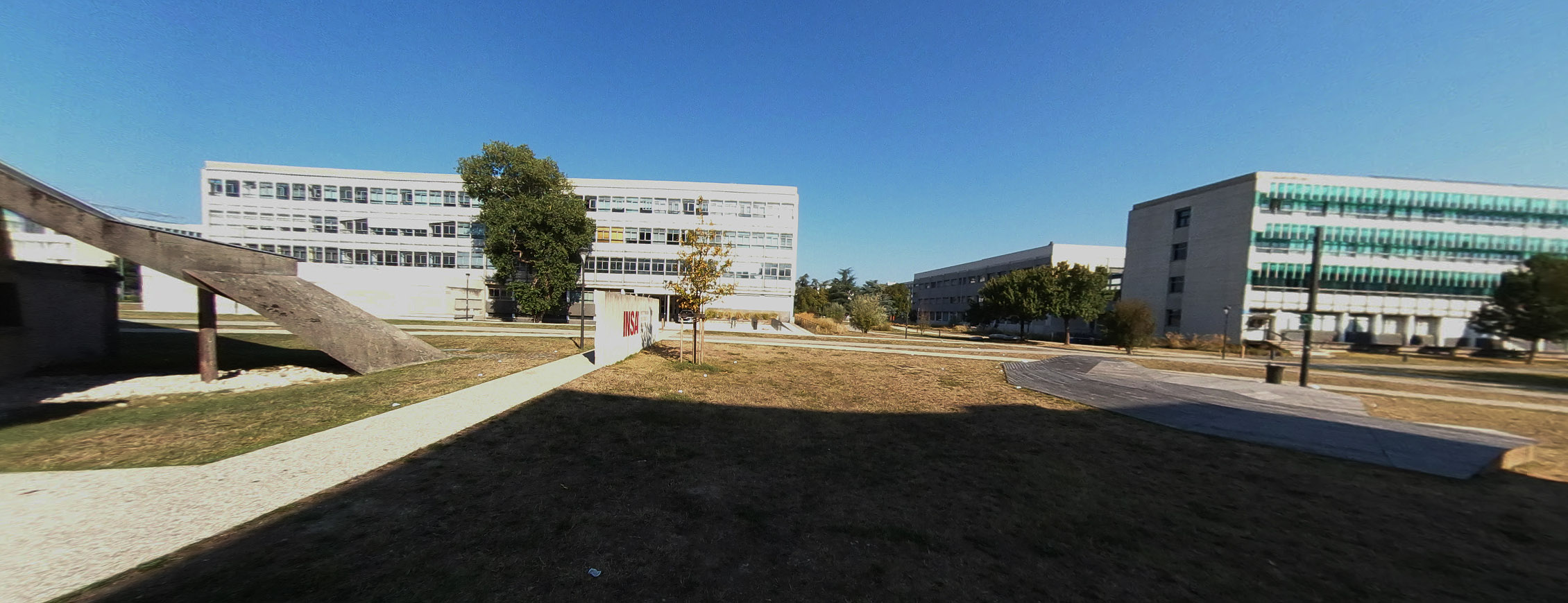 Fac INSA Spot Street Villeurbanne Skate Spot 3/5