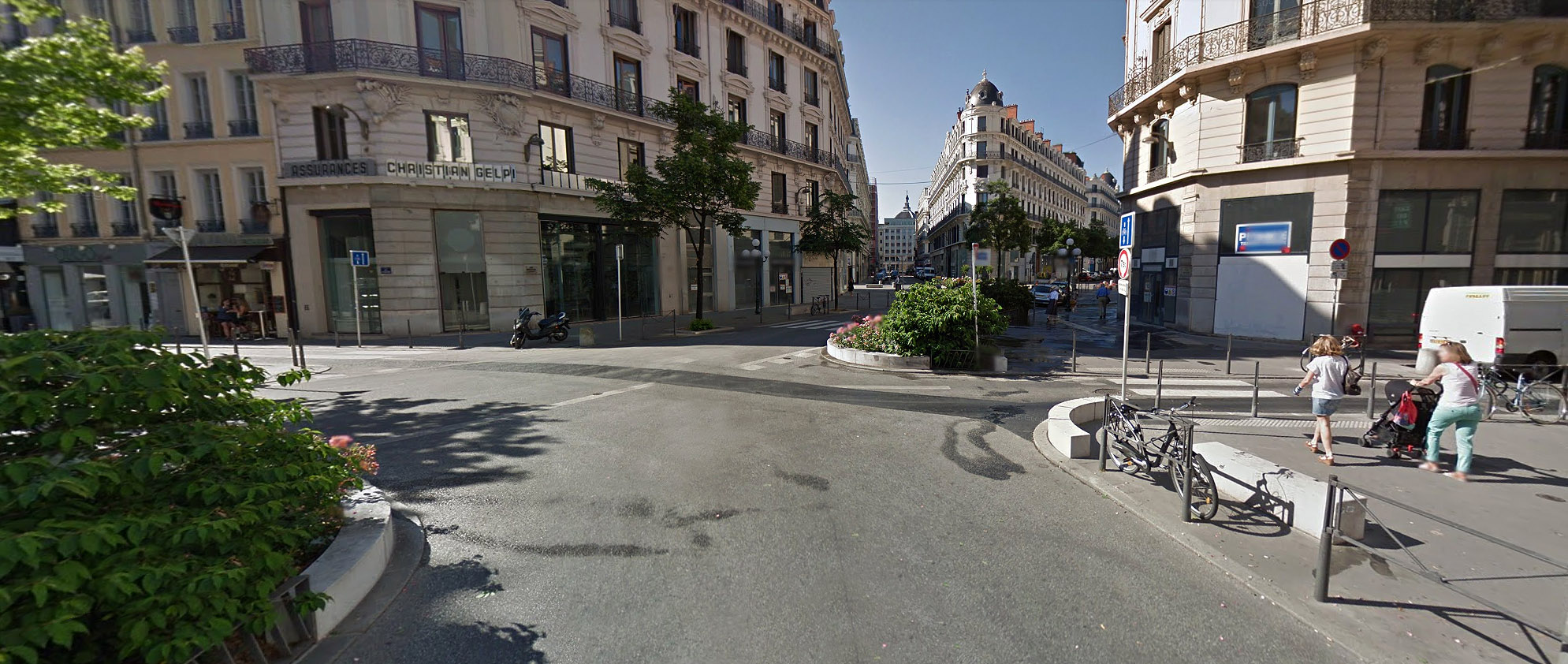 Carnot Street Spot Street Lyon Skate Spot 2/5