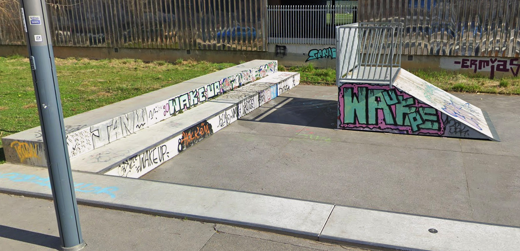 Confluence Skatepark Lyon Skate Spot 2/5