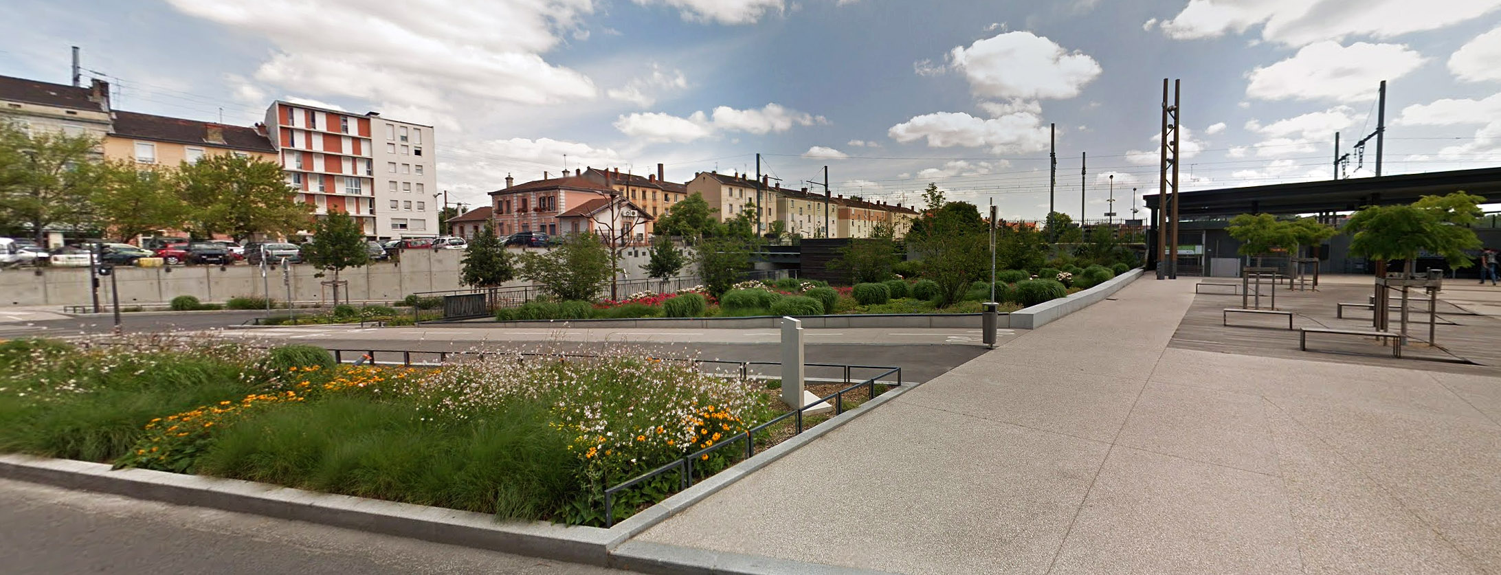 Oullins Gare Ouest Spot Street Oullins Skate Spot 2/5