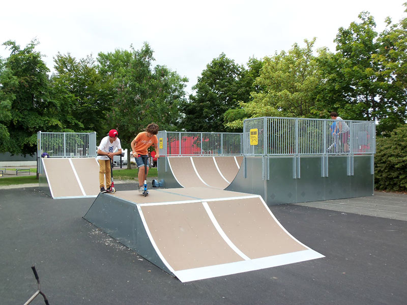 Le Bois Gilbert Skatepark Yffiniac Skate Spot 2/5