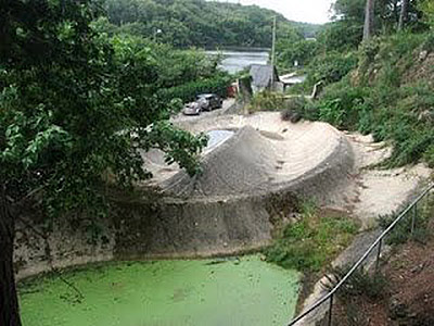 Moulin du Ter Bowl Ploemeur Skate Spot 3/5