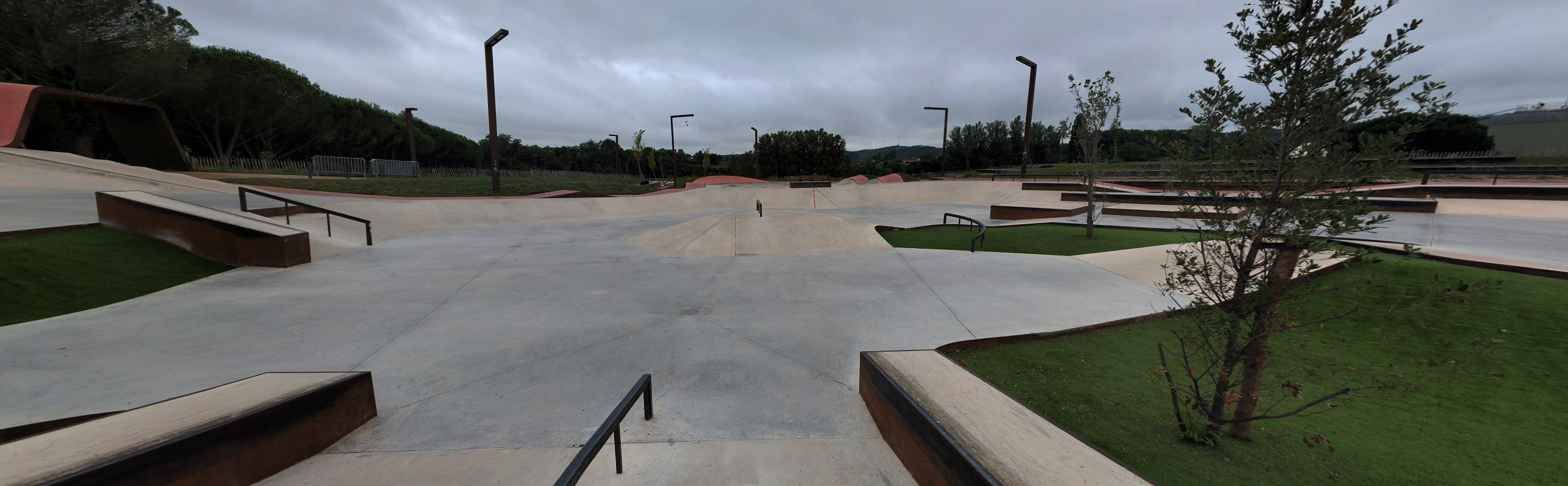 Lac de Pratgraussals Skatepark Albi Skate Spot 4/5