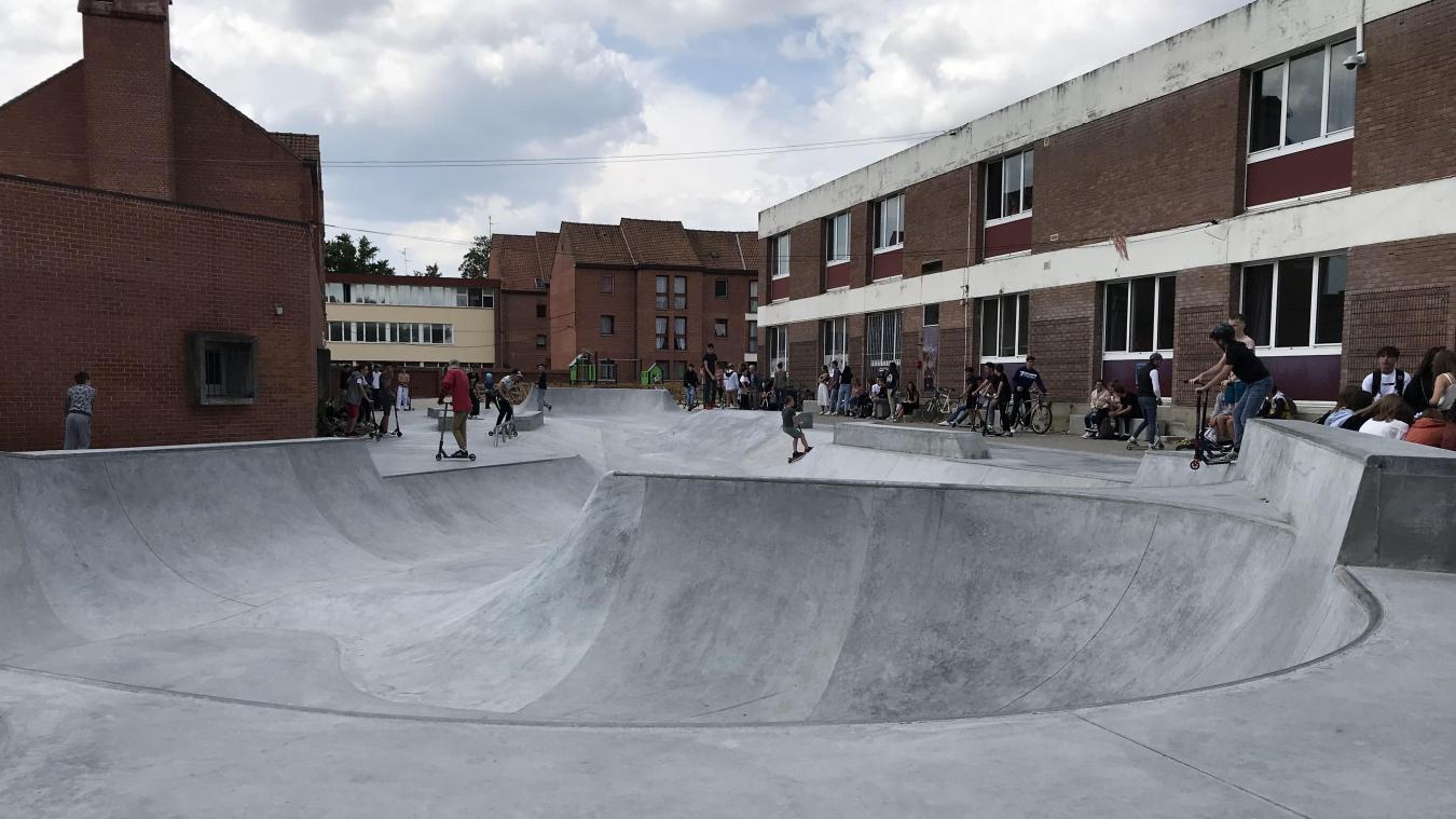 Mail ST Eloi Bowl Hazebrouck Skate Spot 4/5