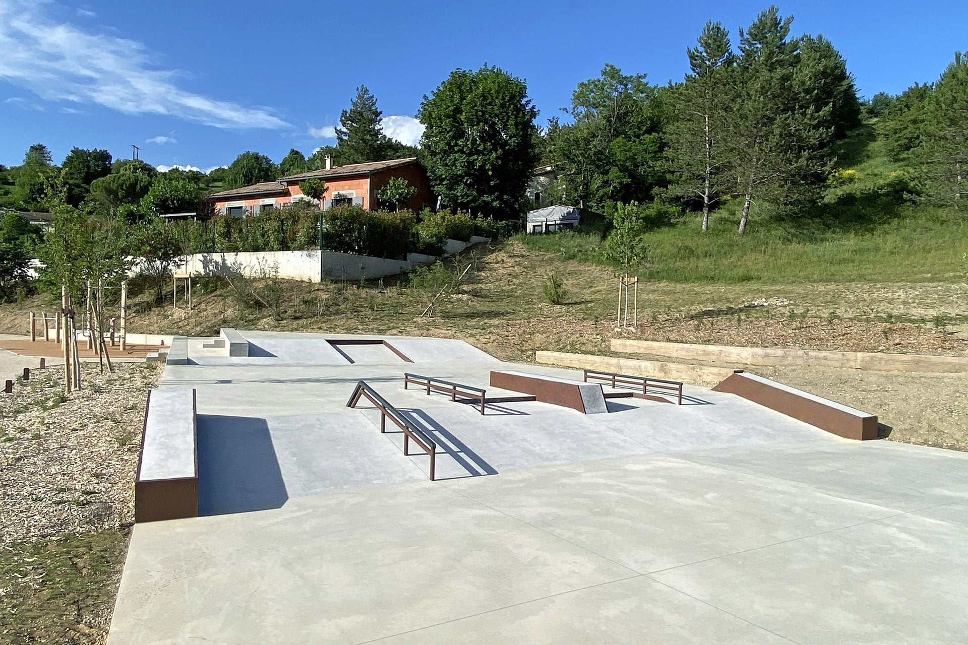 Le Parc Boissy Skatepark Die Skate Spot 4/5
