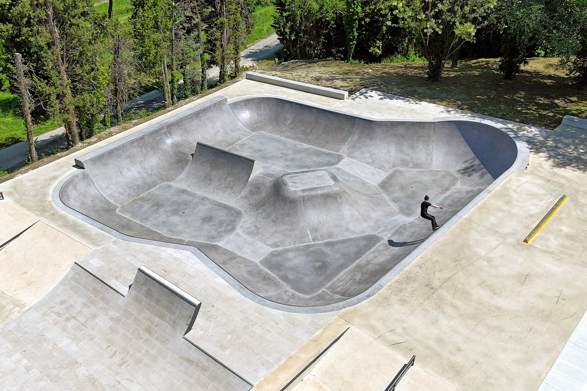 Les Arènes Skatepark Noves Skate Spot 4/5
