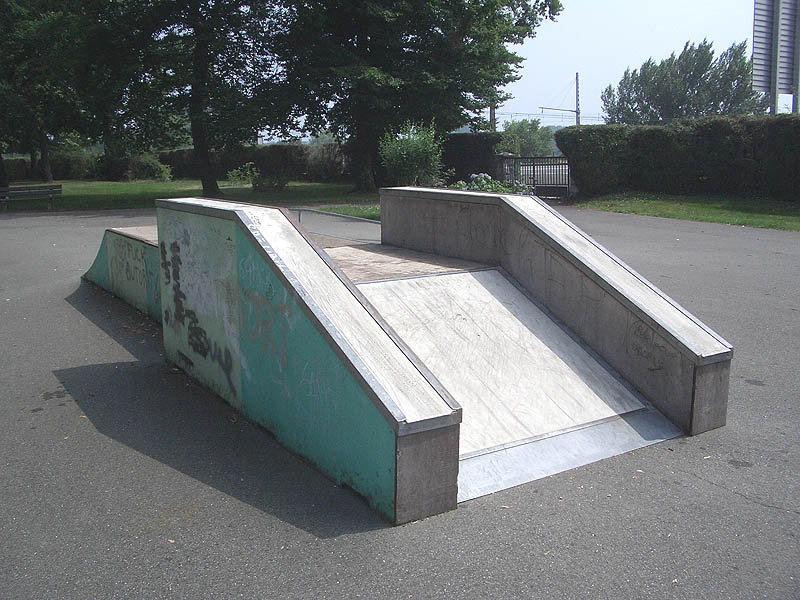 Artix Skatepark Artix Skate Spot 1/5