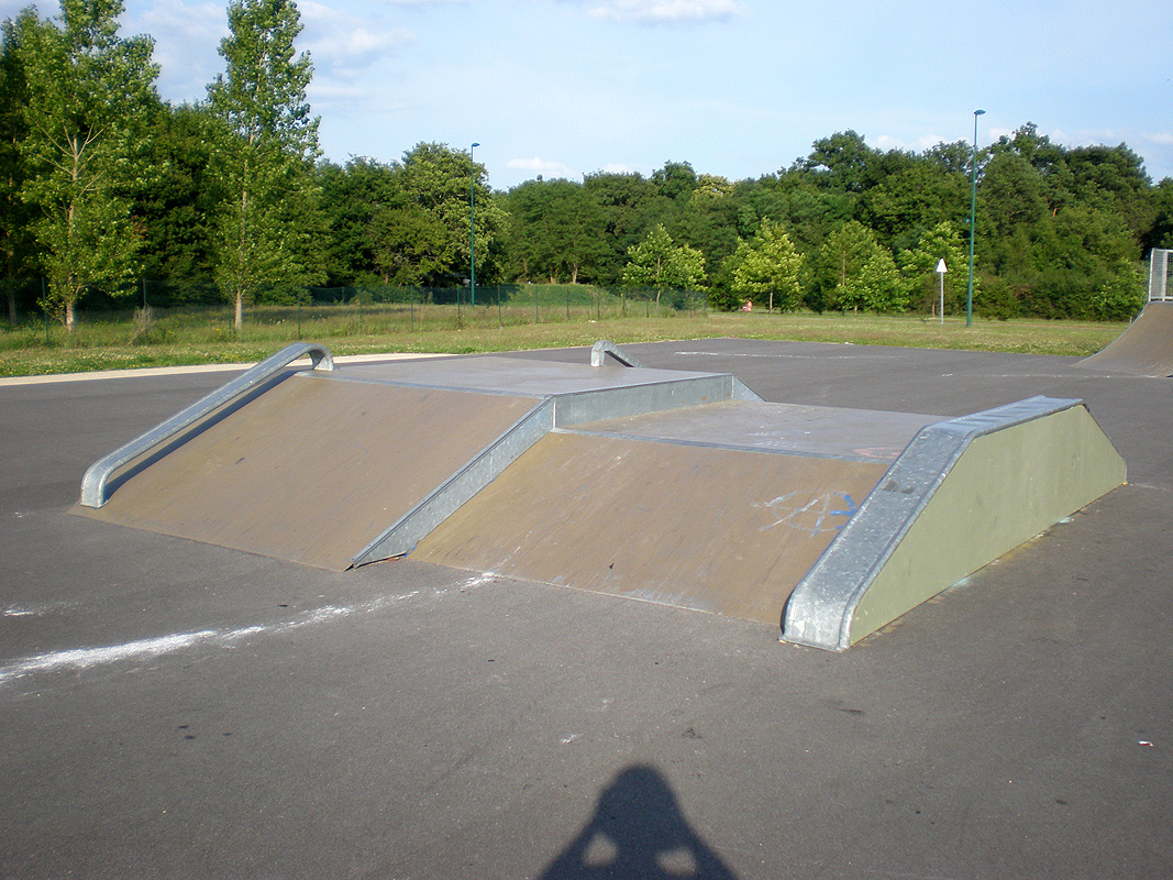 Lycée Alcide Skatepark Bouaye Skate Spot 2/5