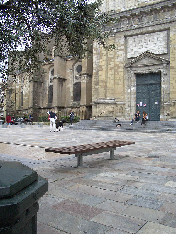 La  Cathédrale Spot Street Dax Skate Spot 3/5