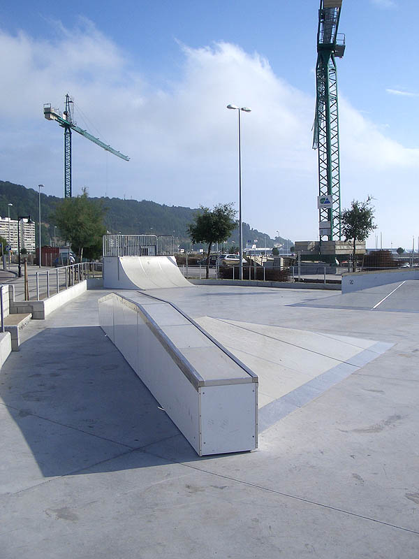 Kirol Kaia Skatepark Hondarribia Skate Spot 4/5