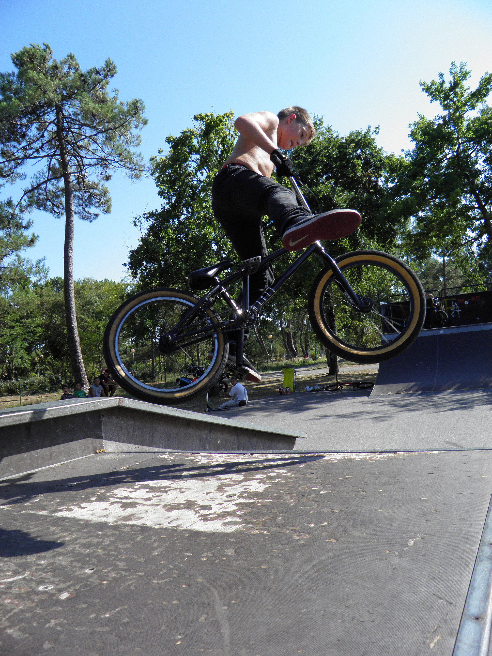 Le Port Skatepark Hourtin Skate Spot 2/5