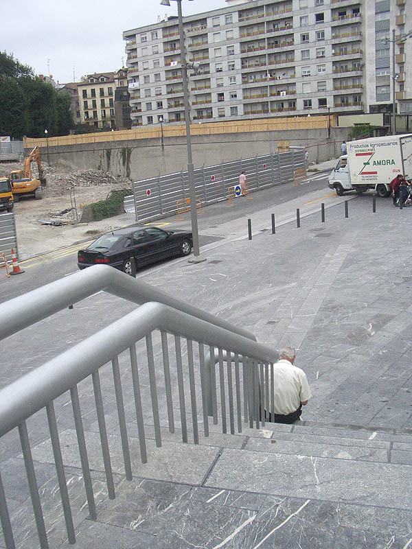 Juzgado Plaza Irun Skate Spot 5/5