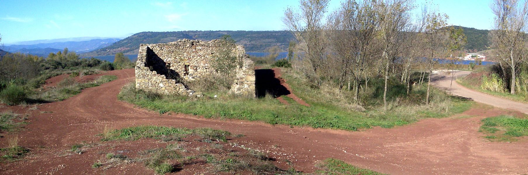 Le Salagou Dirt Clermont l' Hérault Skate Spot 4/5