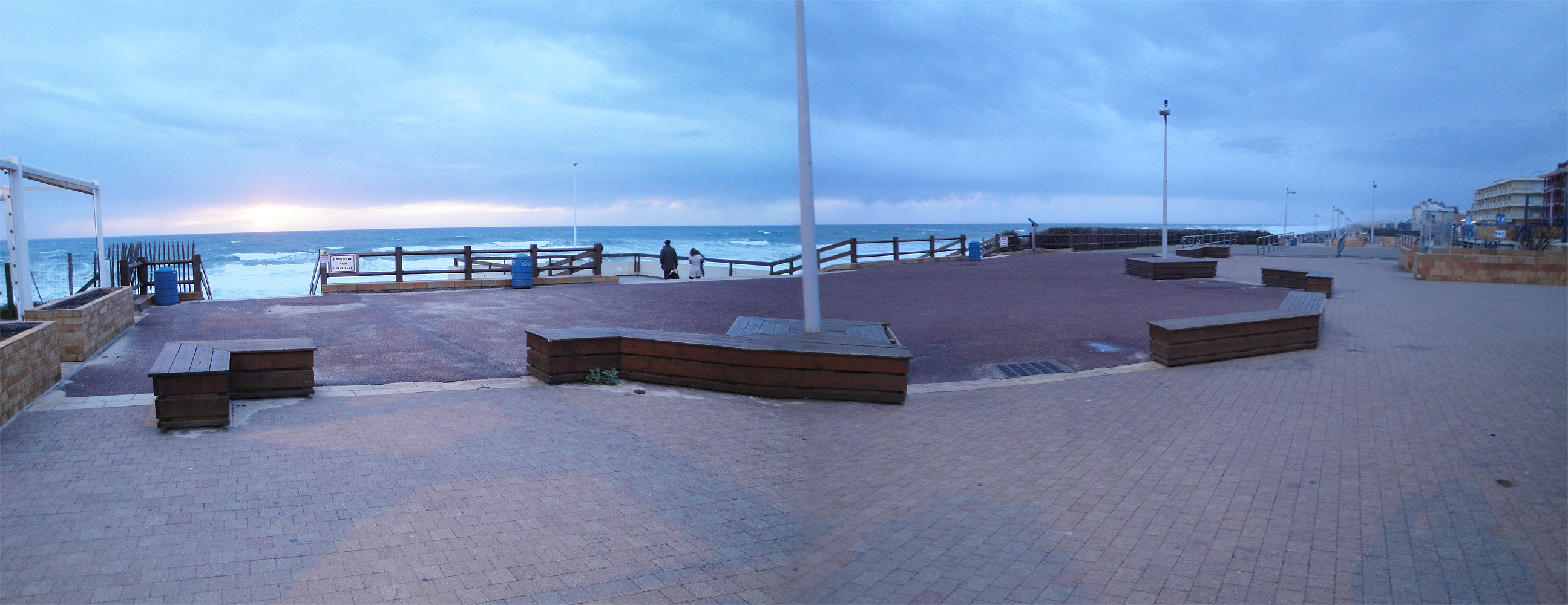 Le Front de Mer Spot Street Lacanau Skate Spot 3/5