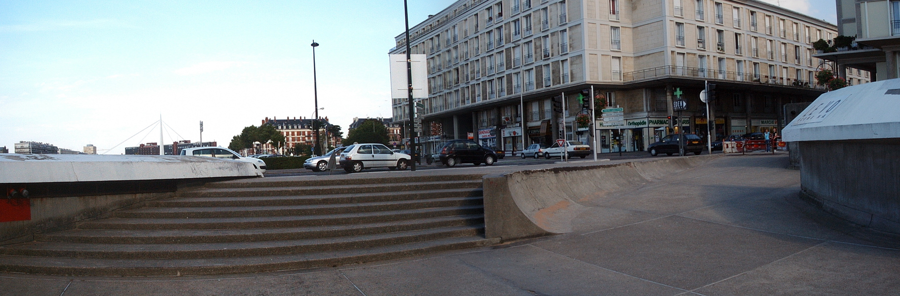 Eden Spot Street Le Havre Skate Spot 4/5