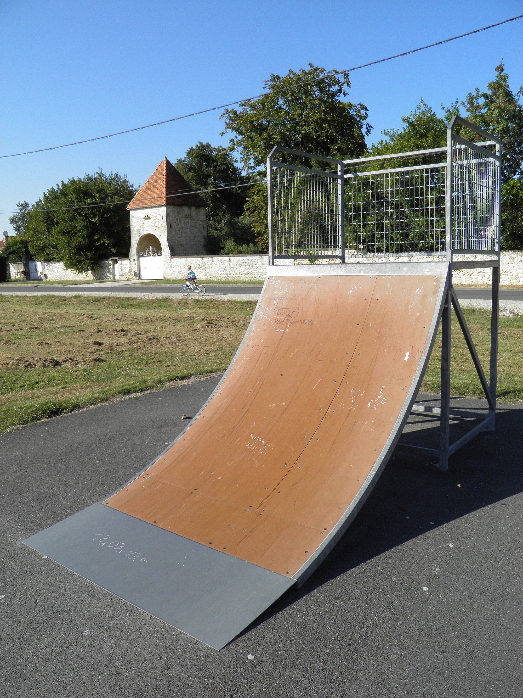 Collège Skatepark Lesparre Médoc Skate Spot 3/5