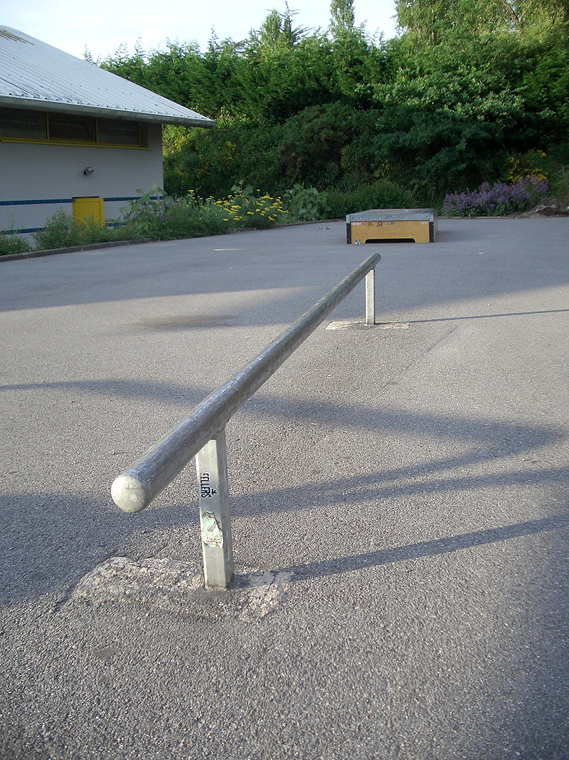 Palais des Congrès Skatepark Le Loroux Bottereau Skate Spot 3/5