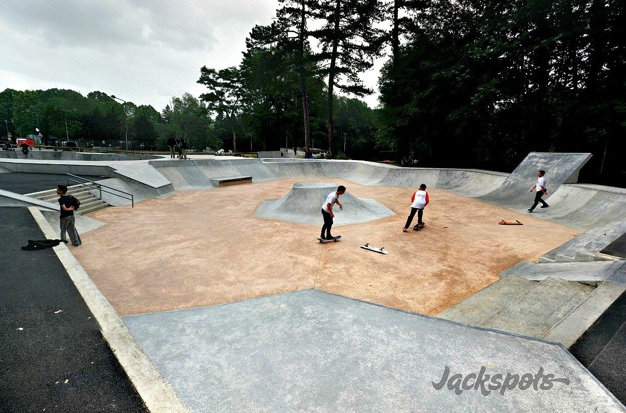 Étang de Chalais Skatepark Meudon Skate Spot 4/5
