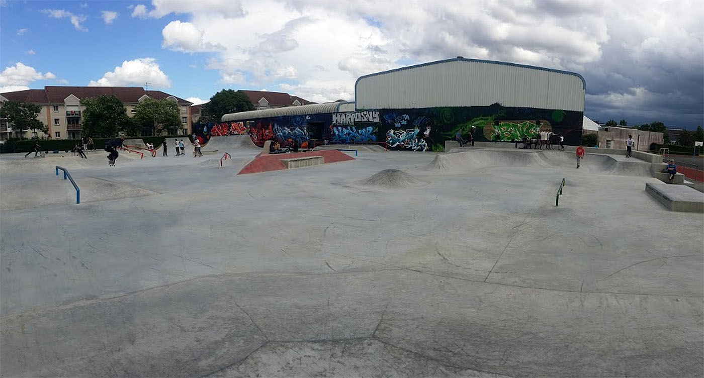 St Christophe Skatepark Cergy Skate Spot 5/5