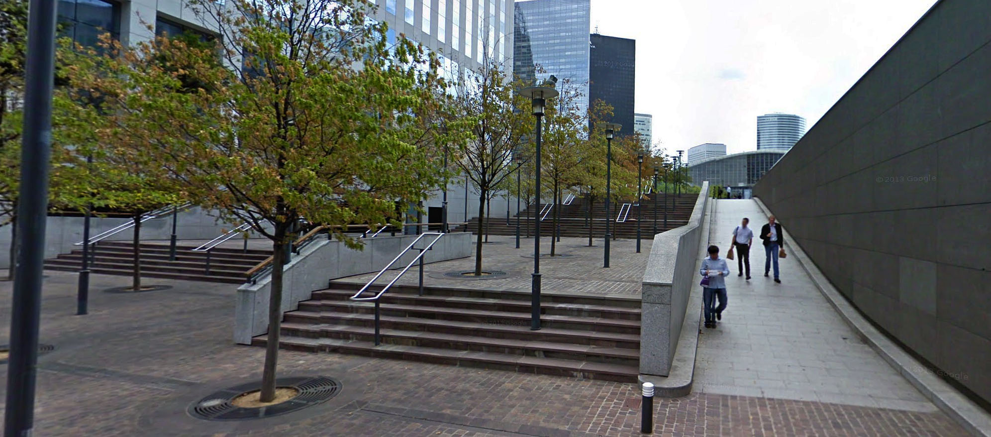 Icare Spot Street Courbevoie Skate Spot 3/5