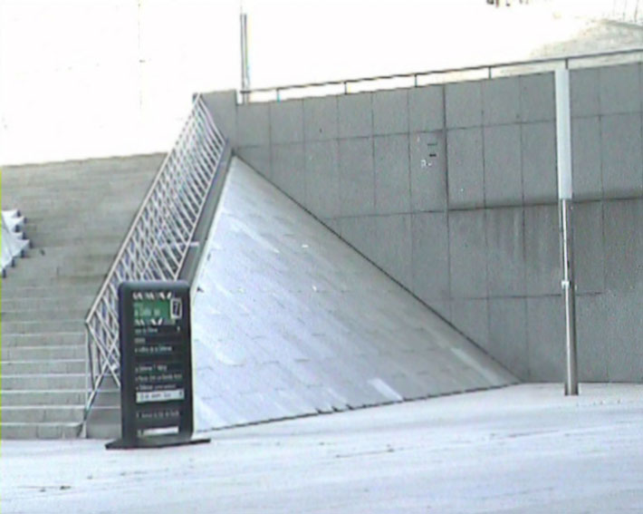 The Steel Curb Art Puteaux Skate Spot 3/5