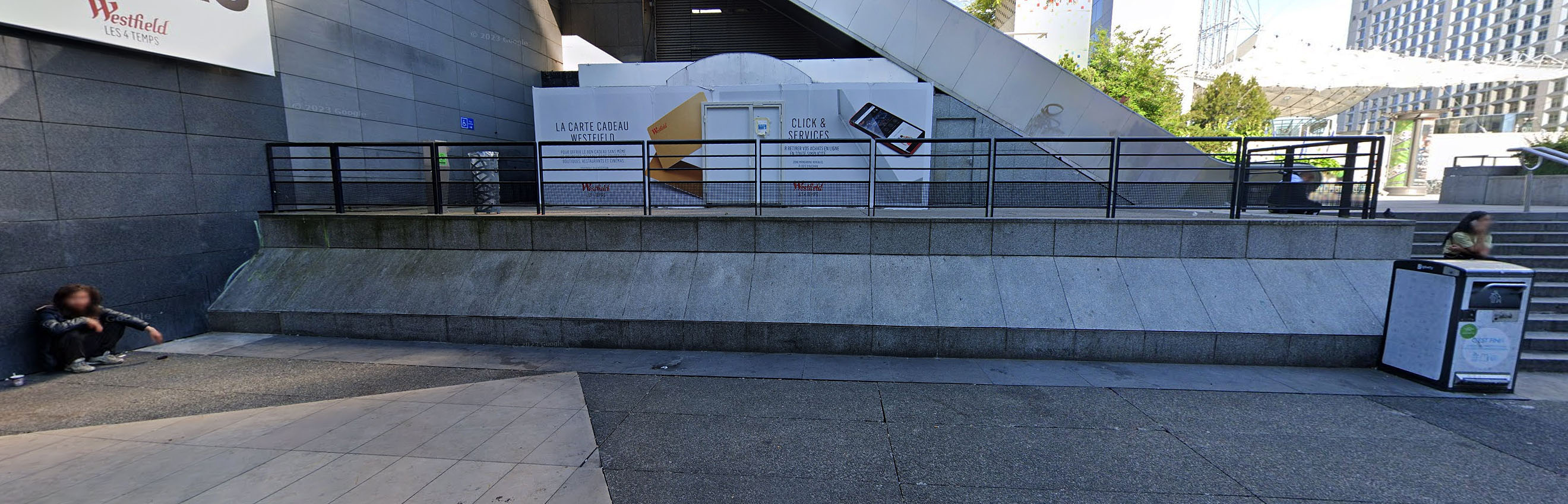 Passage de l' Arche Spot Street Puteaux Skate Spot 2/5