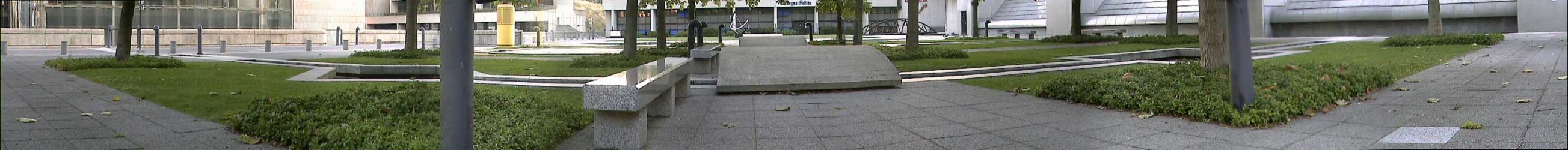 La Geode de la Villette Spot Street Paris Skate Spot 3/5